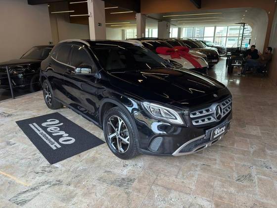 MERCEDES-BENZ GLA 200 1.6 CGI FLEX ADVANCE 7G-DCT